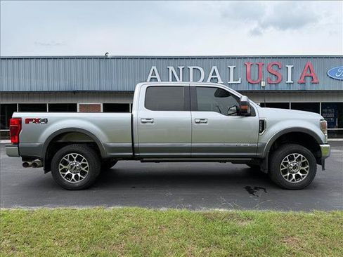 Used 2022 Ford F250 Lariat w/ Lariat Ultimate Package AWD/4WD image 27