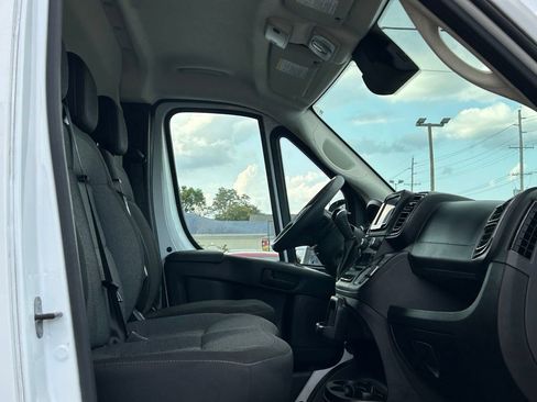Used 2024 RAM ProMaster 2500 FWD image 10