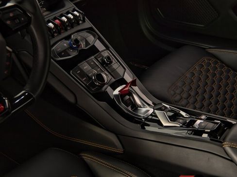 Used 2017 Lamborghini Huracan LP 610-4 AWD/4WD image 23
