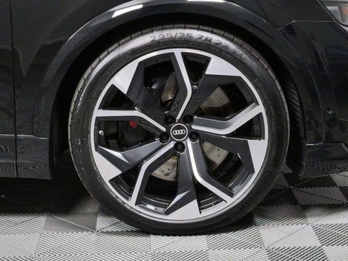 Used 2022 Audi RS Q8 AWD/4WD image 40