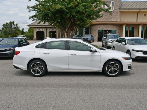 Used 2024 Chevrolet Malibu LT FWD image 20