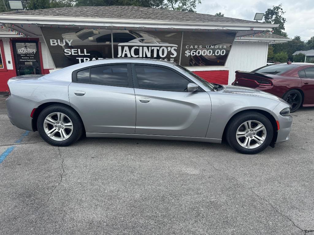 Used 2016 Dodge Charger SE RWD image 7