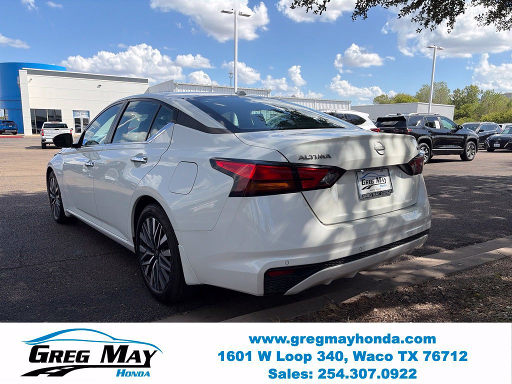 Used 2024 Nissan Altima 2.5 SV FWD image 6