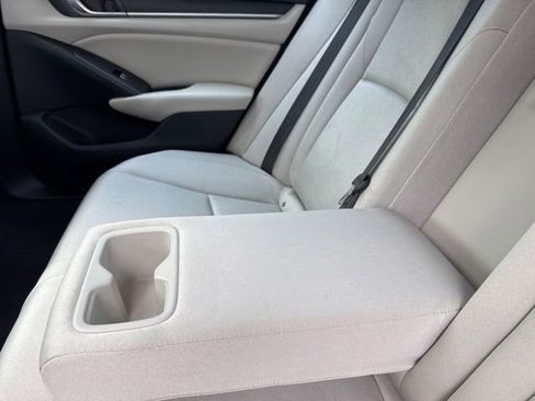 Used 2020 Honda Accord EX image 17