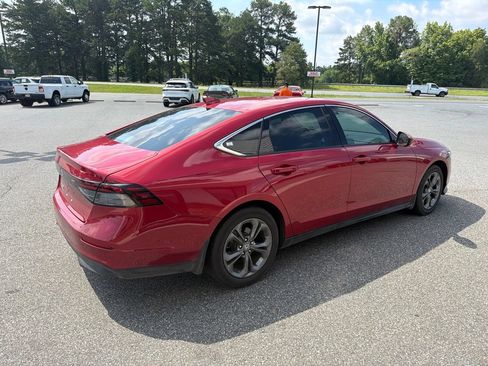 Used 2023 Honda Accord EX image 9