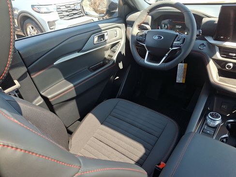 New 2026 Ford Explorer ST-Line AWD/4WD image 7
