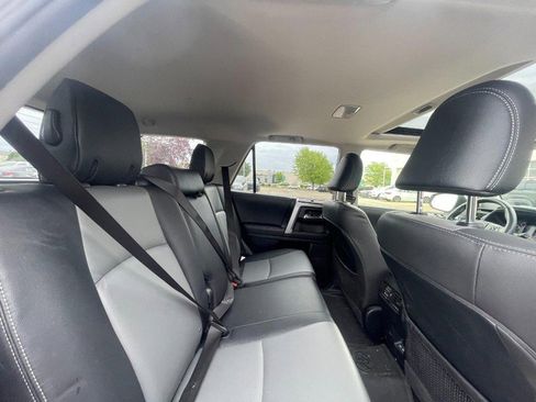 Used 2023 Toyota 4Runner SR5 Premium w/ Moonroof Package AWD/4WD image 5