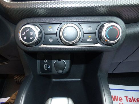 Used 2020 Nissan Kicks S FWD image 50