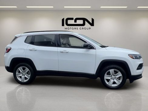 Used 2022 Jeep Compass Latitude w/ Convenience Group AWD/4WD image 5