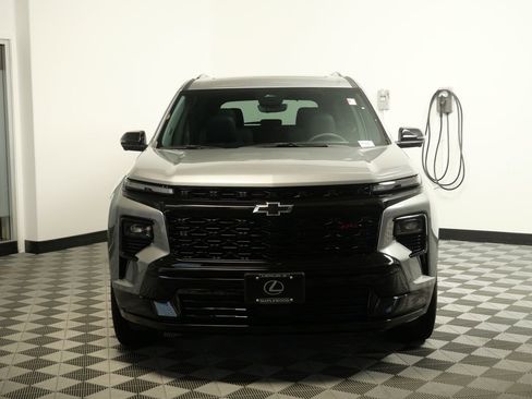 Used 2024 Chevrolet Traverse RS w/ LPO, Floor Liner Package AWD/4WD image 2