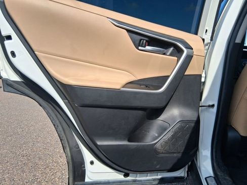 Used 2023 Toyota RAV4 XLE Premium FWD image 16