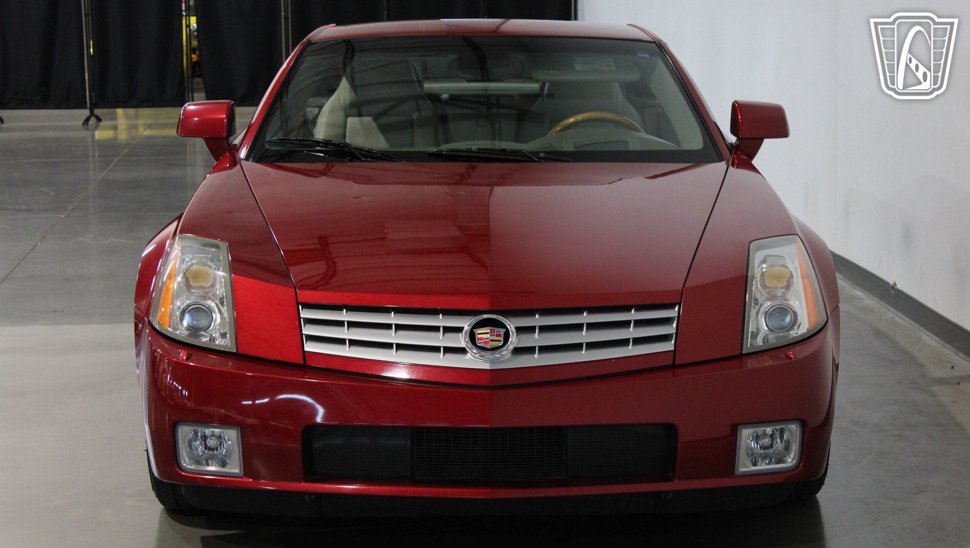 Used 2004 Cadillac XLR RWD image 23