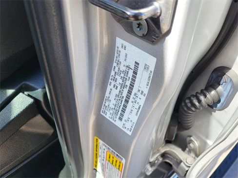 Used 2019 Ford Ranger XL w/ Equipment Group 101A Mid image 28