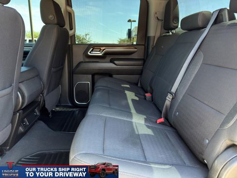 Used 2024 Chevrolet Silverado 3500 LT image 23