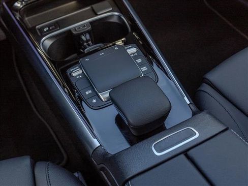 Certified 2023 Mercedes-Benz GLA 250 4MATIC image 30