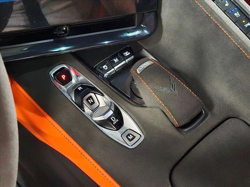 Used 2025 Chevrolet Corvette Stingray Premium Conv w/ Stealth Interior Trim Package image 12