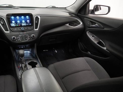 Used 2024 Chevrolet Malibu LT image 30