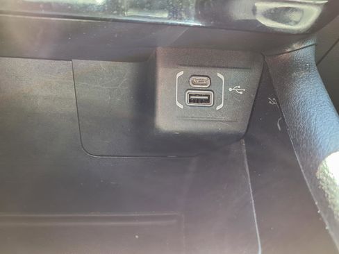 Used 2022 Jeep Compass Limited AWD/4WD image 11