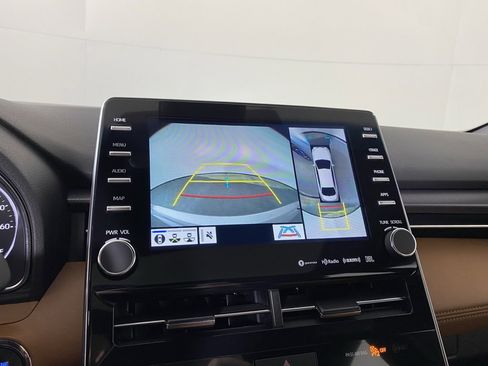 Used 2022 Toyota Avalon Touring image 16