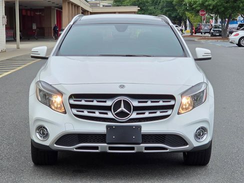 Used 2019 Mercedes-Benz GLA 250 4MATIC image 2