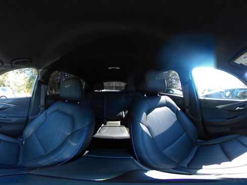 Used 2025 Buick Envista Sport Touring image 42