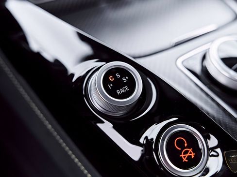 Used 2018 Mercedes-Benz AMG GT R image 73