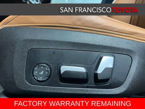 Used 2023 BMW X3 xDrive30i w/ Premium Package image 12