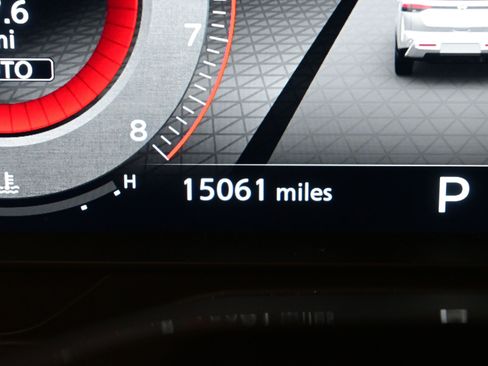 Used 2025 Nissan Pathfinder Platinum w/ Cargo Package image 28