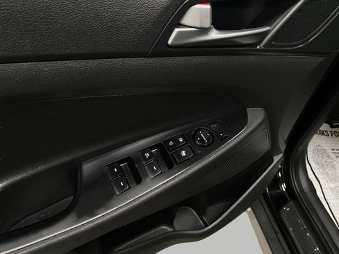 Used 2017 Hyundai Tucson SE image 28