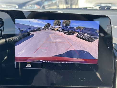 Used 2021 Chevrolet Corvette Stingray Coupe w/ Z51 Performance Package image 33