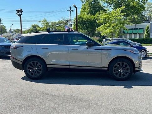 Used 2019 Land Rover Range Rover Velar R-Dynamic SE AWD/4WD image 3