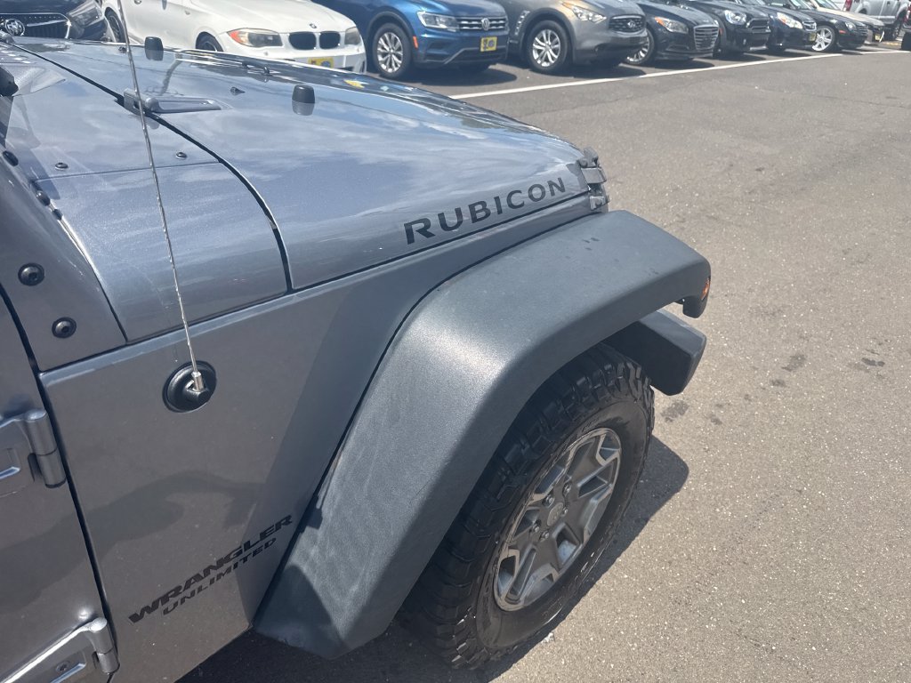 Used 2017 Jeep Wrangler Unlimited Rubicon w/ Connectivity Group AWD/4WD image 35