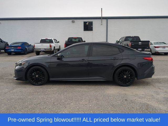 Used 2025 Toyota Camry SE FWD image 10