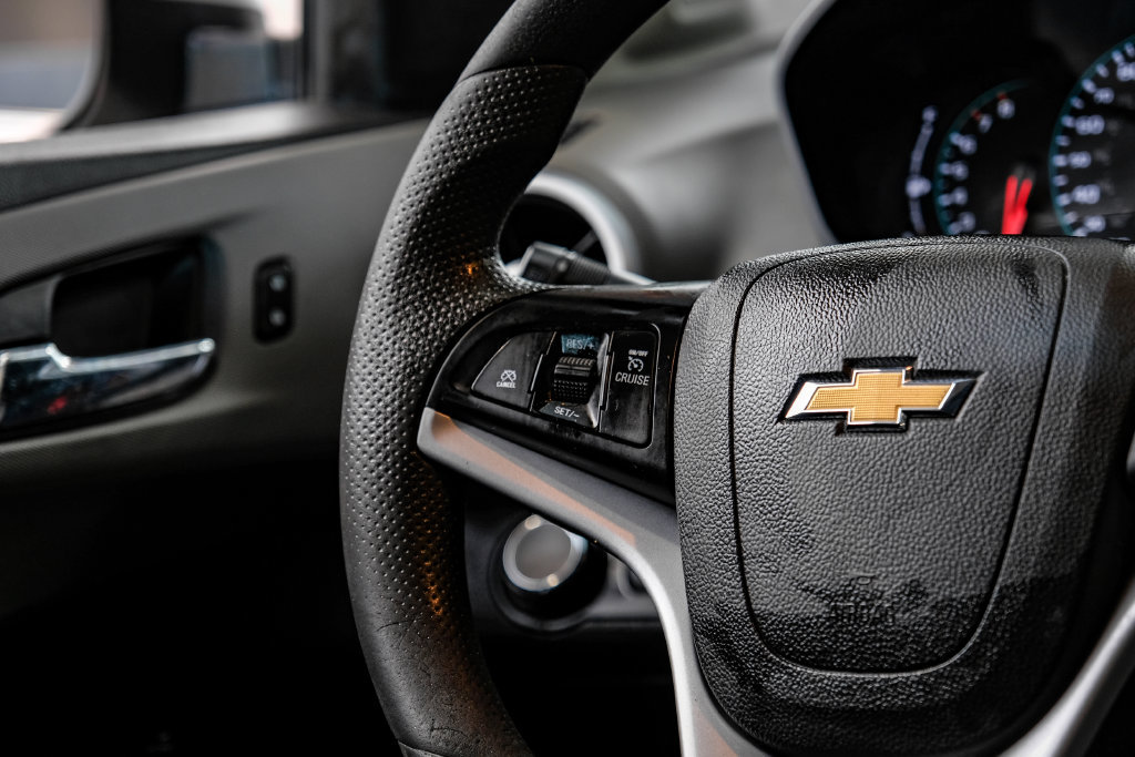 Used 2020 Chevrolet Sonic LT FWD image 21