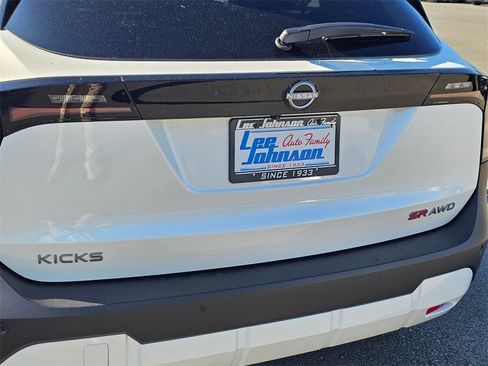New 2026 Nissan Kicks SR w/ Cold Weather Package image 21