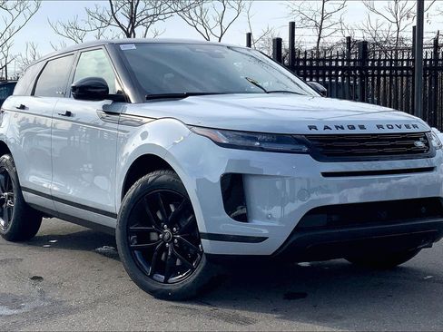 New 2026 Land Rover Range Rover Evoque S AWD/4WD image 2