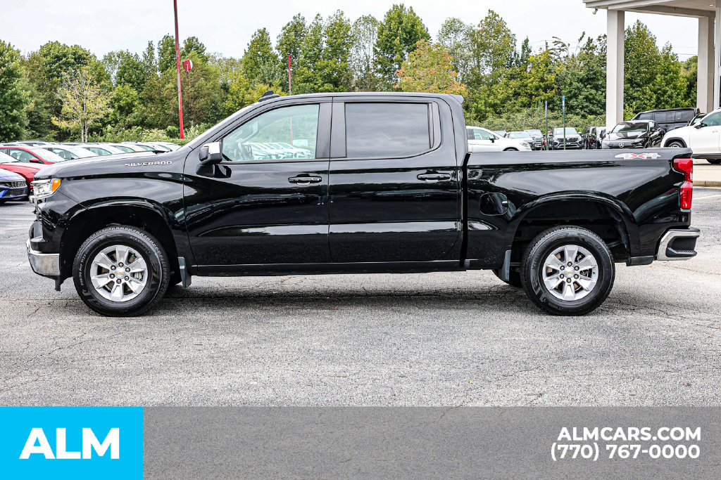 Used 2025 Chevrolet Silverado 1500 LT AWD/4WD image 8