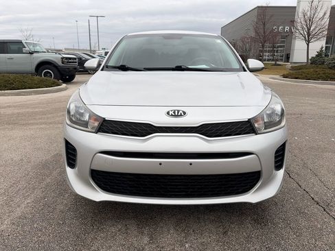 Used 2018 Kia Rio S image 2