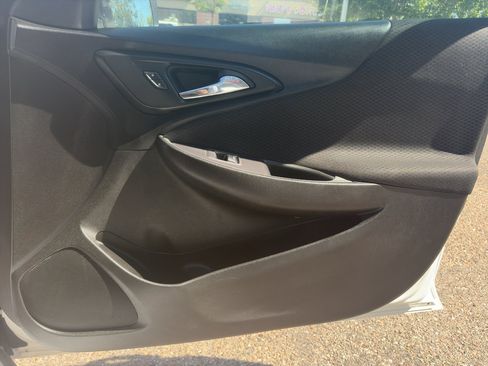 Used 2019 Chevrolet Malibu LS FWD image 19