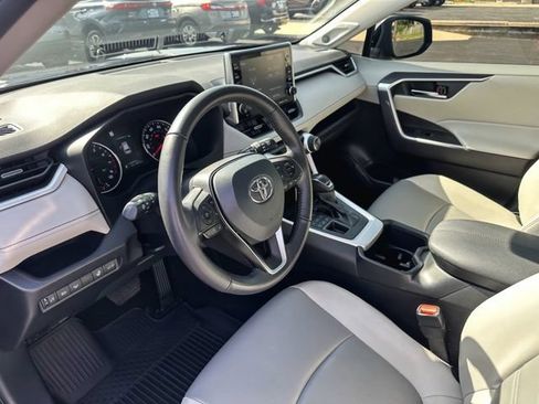 Used 2022 Toyota RAV4 XLE Premium AWD/4WD image 13