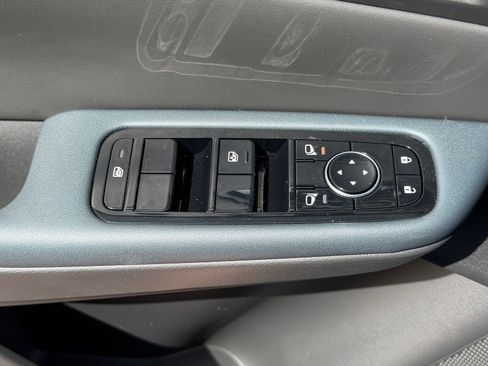 New 2026 Nissan Leaf Platinum+ w/ Cargo Package (Platinum+) image 18