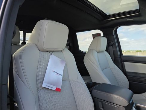 New 2026 Toyota Tacoma Limited image 15