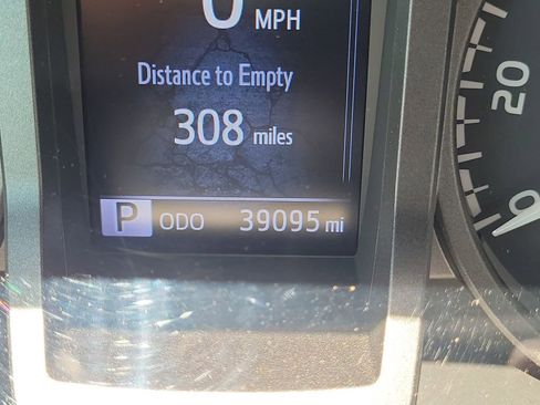 Used 2022 Toyota Tacoma TRD Sport w/ Technology Package RWD image 25