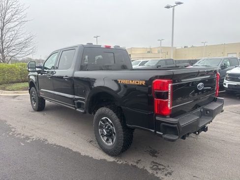 Certified 2023 Ford F250 Lariat w/ Lariat Ultimate Package image 4