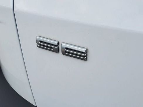 Used 2022 Ford Escape SE w/ SE Sport Appearance Package FWD image 27
