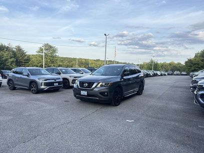 Used 2017 Nissan Pathfinder Platinum w/ Midnight Edition Package