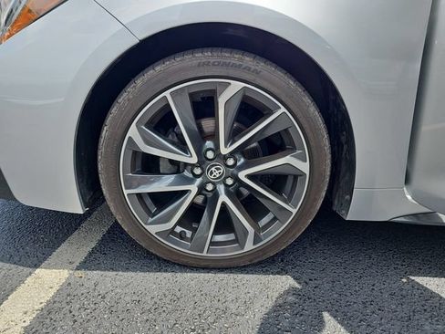 Used 2022 Toyota Corolla SE w/ Carpet Mat Package (TMS) FWD image 32