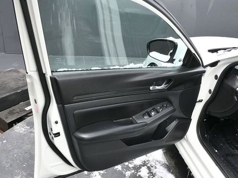 Used 2021 Nissan Altima 2.5 S image 18