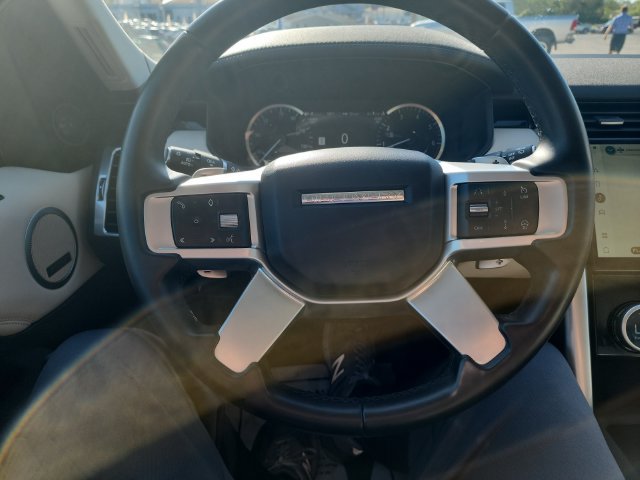 Used 2023 Land Rover Discovery S AWD/4WD image 14