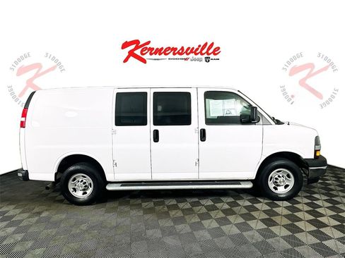 Used 2024 Chevrolet Express 2500 w/ Driver Convenience Package image 8